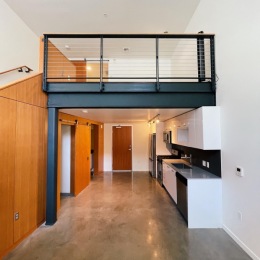 Living the loft life in the heart of Portland’s Pearl District 🌃✨ Soaring ceilings, industrial vibes, and plenty of room to make this townhome your own 🏡
#pearldistrict #portland Living the loft life in the heart of Portland’s Pearl District 🌃✨ Soaring ceilings, industrial vibes, and plenty of room to make this townhome your own 🏡
#pearldistrict #portland